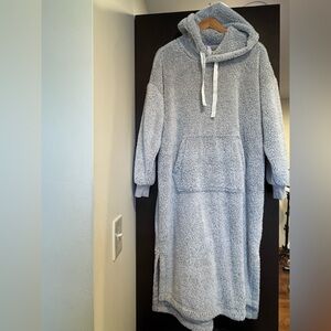 JOYSPUN Cozy Gray Hooded Fleece Robe/Snuggie
